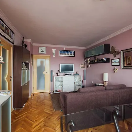 Precious Apartamento Varna